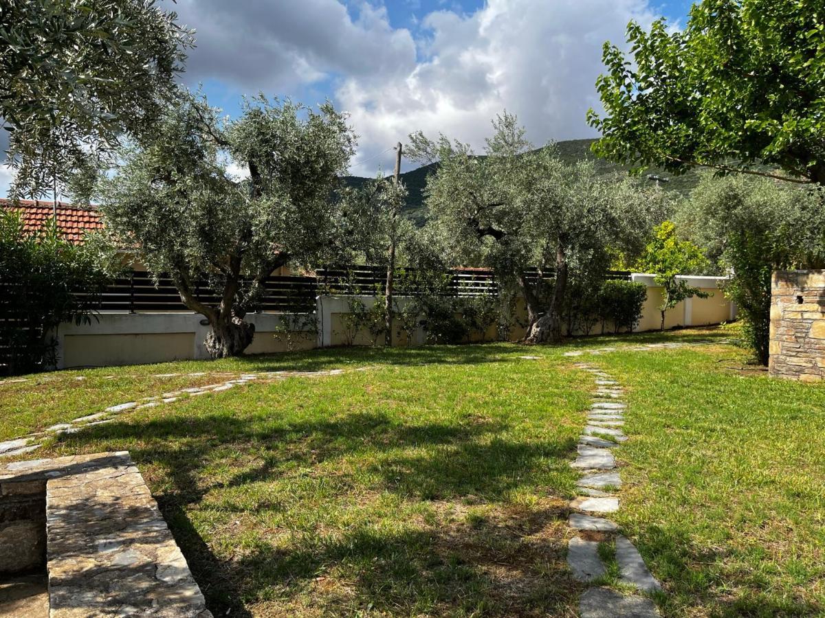 Villa Liana Sourpi Екстериор снимка